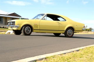 HK Bathurst 327 Monaro Series 1