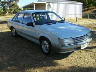1985 VK Police Commodore