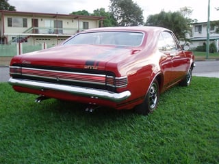 HK 327 Bathurst Monaro