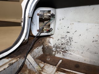 1971 Ford XY Fairmont 302 V8 - Ultra White