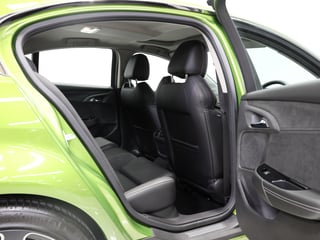 2016 HSV GTS W507 - Jungle Fever 3,218 km