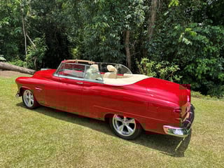 1952 Oldsmobile Super 88 Restomod - 6.0L LS2 V8