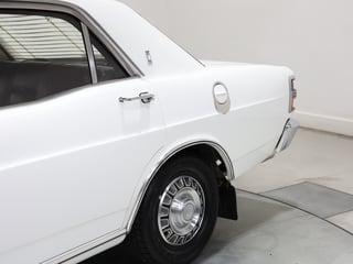 1971 Ford XY Fairmont 302 V8 - Ultra White