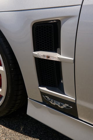 2008 HSV W427 Build No. 17 of 137 - 2,586 km