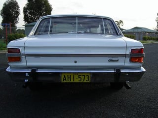 XY Fairmont 351