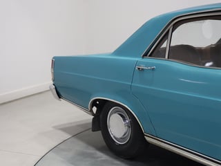 1971 Ford ZD Fairlane 302ci V8 - Teal Glow