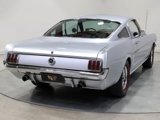 1965 Ford Mustang Fastback 2+2 - Silver Smoke Grey