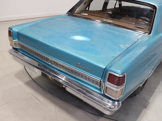 1971 Ford ZD Fairlane 302ci V8 - Teal Glow