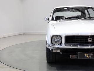 1972 Holden LJ Torana GTR XU1 - Glacier White