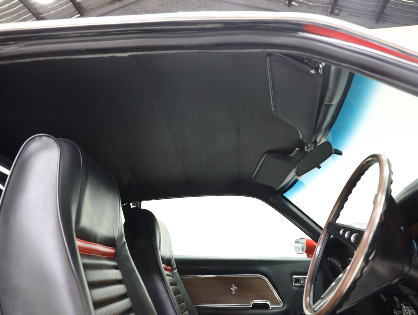 1969 Ford Mustang Mach 1 - Candy Apple Red 