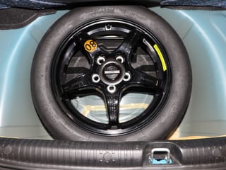 2004 Holden VZ Monaro CV8 - Turismo Mica - 1,974km