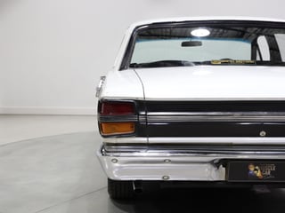 1971 Ford Falcon XY GT - Ultra White 