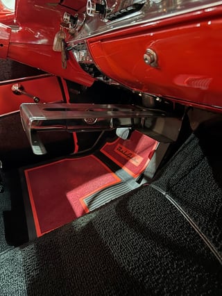 1957 Chevrolet Bel Air - Pillarless 2-Door Hardtop