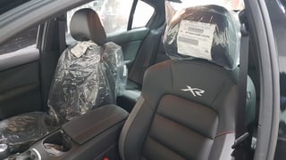 2015 FG-X Falcon XR8 Manual