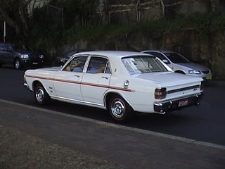 XY Fairmont 302 V8