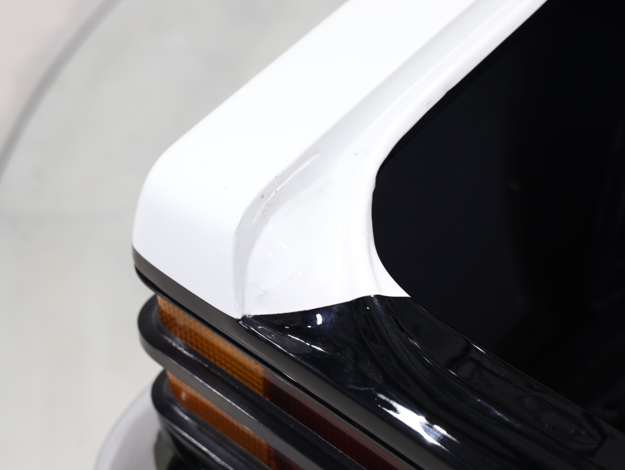 1974 Holden LH Torana L34 SLR 5000 - Glacier White