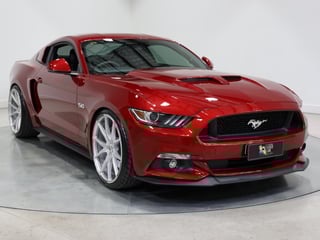 2017 Ford Mustang GT  6spd Man - Ruby Red Metallic