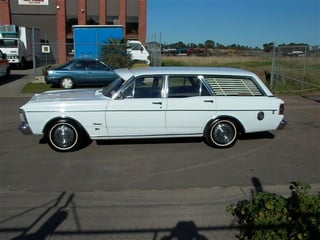 XY Fairmont Wagon V8