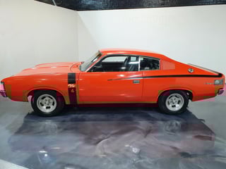 1972 VH E49 Valiant Charger R/T - BIG TANK