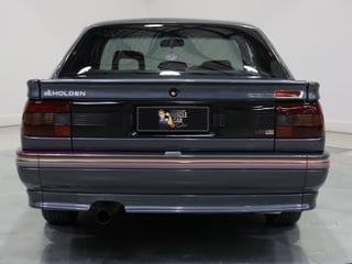 1990 Holden VN SS - Atlas Grey 