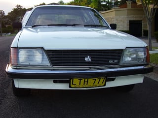 VH Commodore SLE
