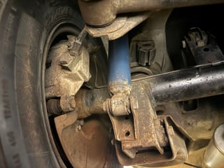 1985 Holden VK Commodore SL  4.9L V8 manual - 134 pack