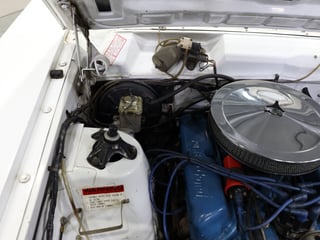 1971 Ford XY Fairmont 302 V8 - Ultra White