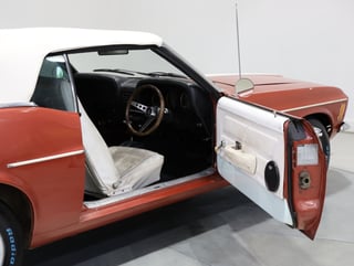 1970 Ford Mustang Convertible - 302 V8 