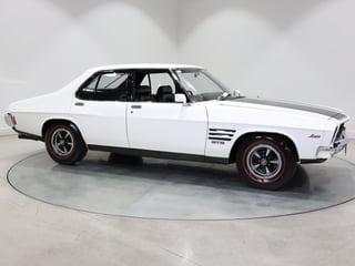 1974 Holden HQ Monaro GTS 308 4sp - Glacier White