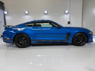 2020 Ford Mustang R-SPEC Build No.425 - Velocity Blue