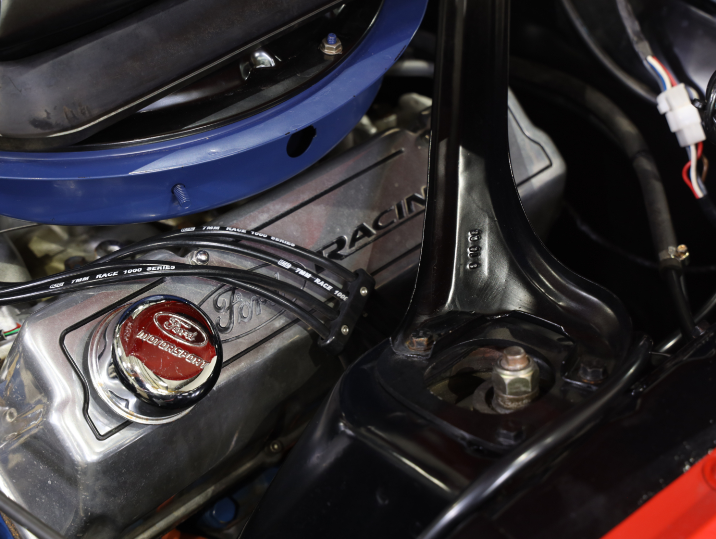 1969 Ford Mustang Mach 1 - Candy Apple Red 