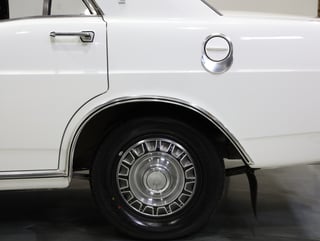 1971 Ford XY Fairmont 302 V8 - Ultra White