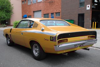 E38 RT Valiant Charger