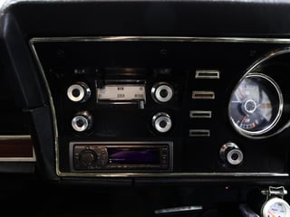 1971 Ford XY Fairmont 302ci Windsor - Ultra White