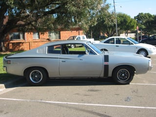 RT Valiant Charger