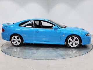 2004 Holden VZ Monaro CV8 - Turismo Mica - 1,974km