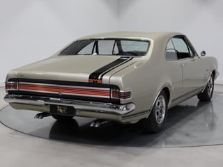 1968 Holden HK Monaro GTS 327 Bathurst - Silver Mink