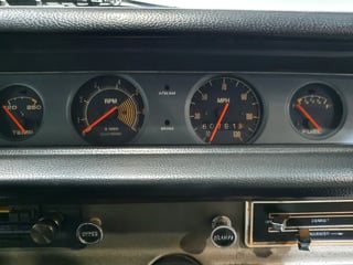 1971 VH Charger R/T E38 - BIG TANK