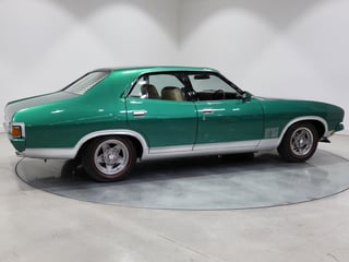 1976 Ford Falcon XB GT - Sherwood Green Metallic