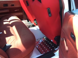 1986 VL Commodore Berlina 4.9L litre Mobil Brock Tribute