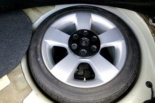 2001 AUII Tickford XR8 220kw