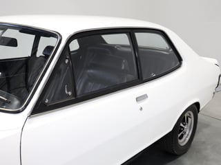1972 Holden LJ Torana GTR XU1 - Glacier White