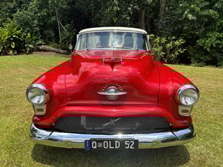 1952 Oldsmobile Super 88 Restomod - 6.0L LS2 V8