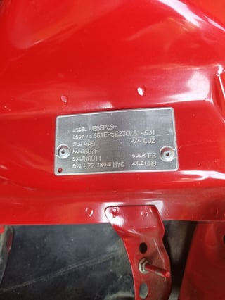 2011 VE Commodore SSV Redline - Patterson Cheney Race Sport RS350