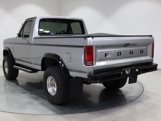 1982 Ford F-Series Pickup F100 RHD 4x4 - 351 V8