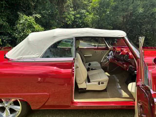 1952 Oldsmobile Super 88 Restomod - 6.0L LS2 V8