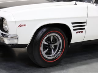 1974 Holden HQ Monaro GTS 308 4sp - Glacier White