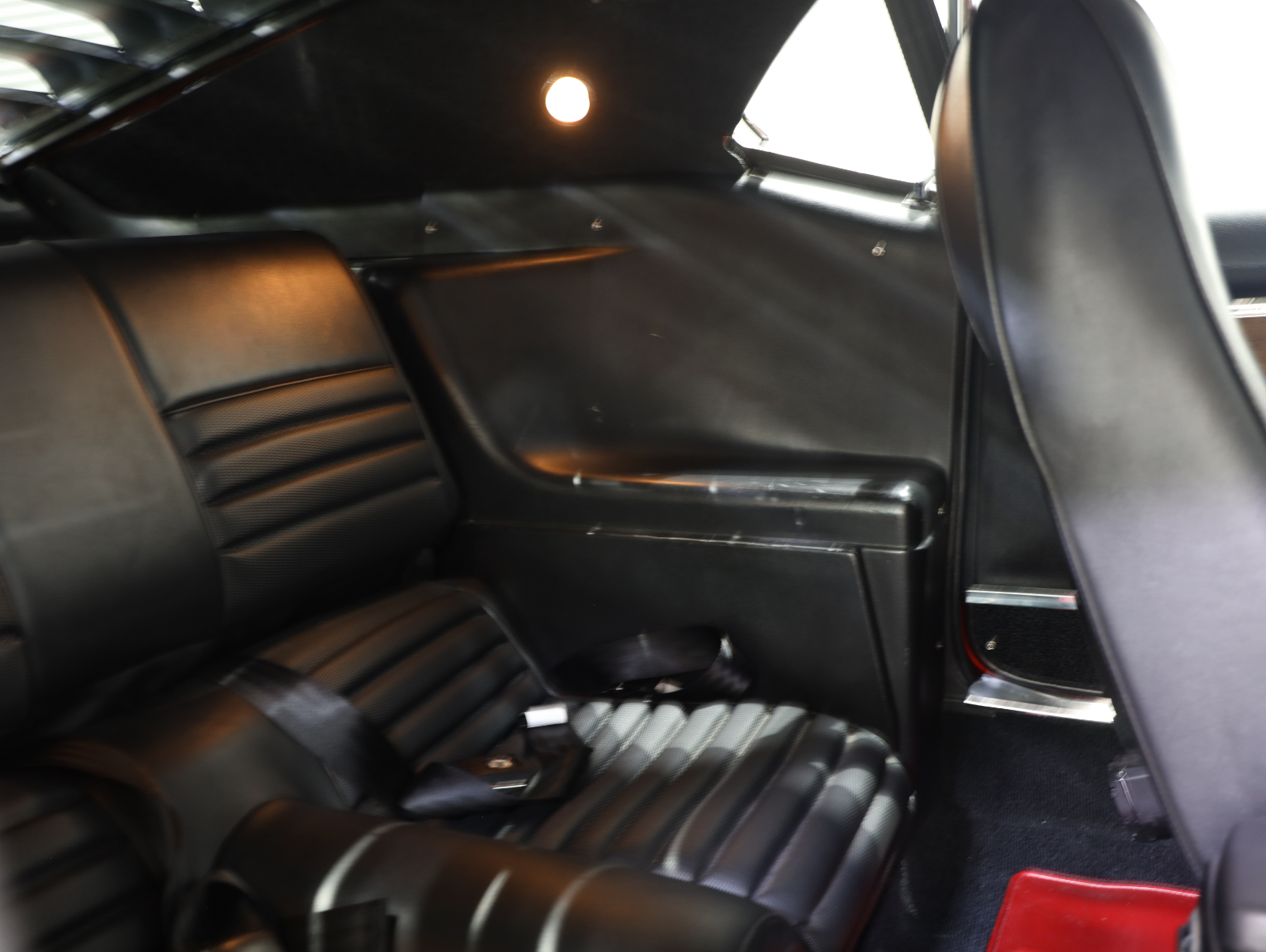 1969 Ford Mustang Mach 1 - Candy Apple Red 