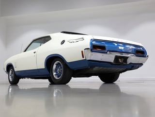 1973 Ford XA Falcon 500 Superbird - Polar White 