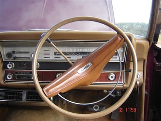 ZC Ford Fairlane 351